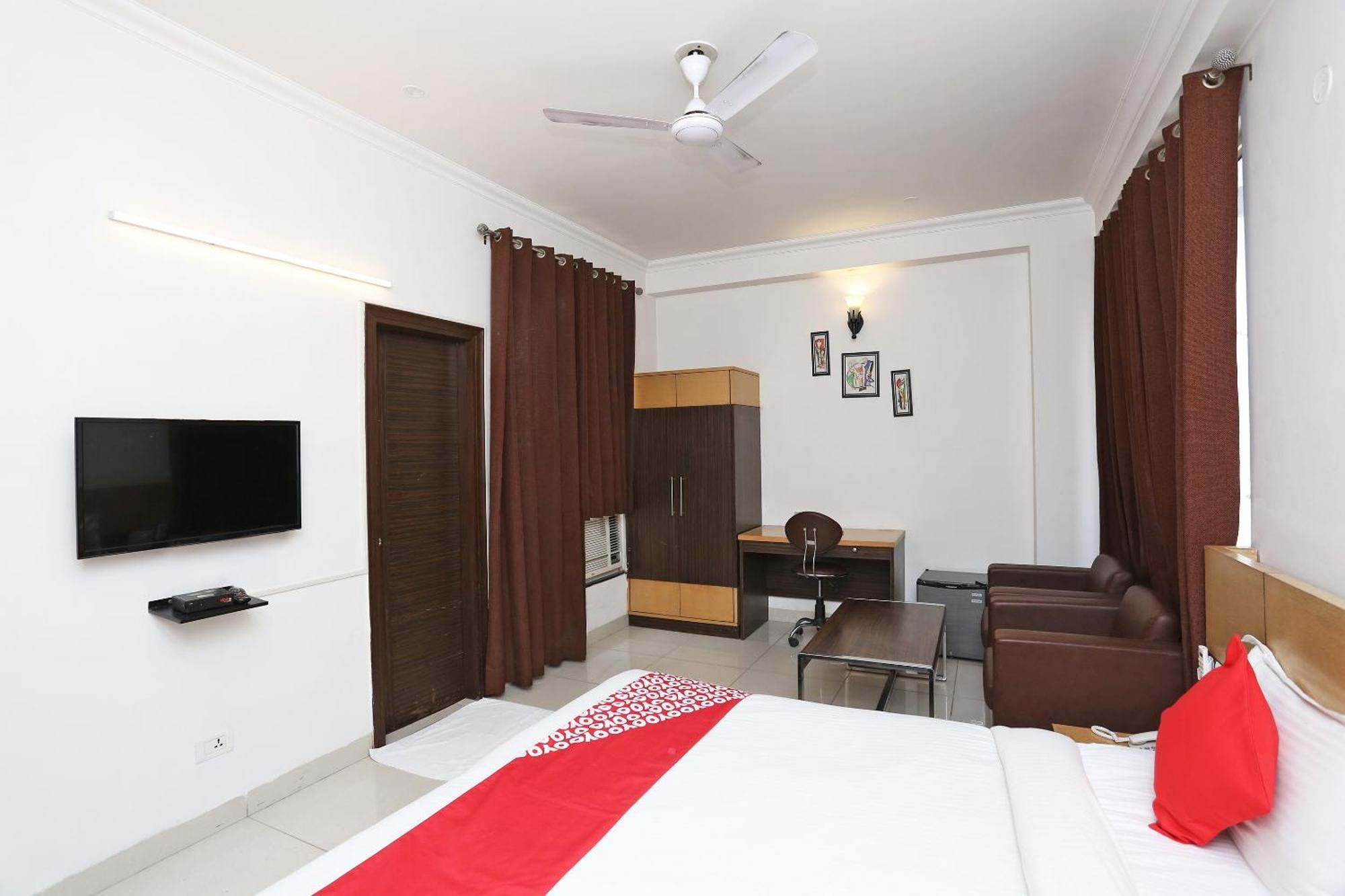 Cyber Inn Gurgaon Exterior foto