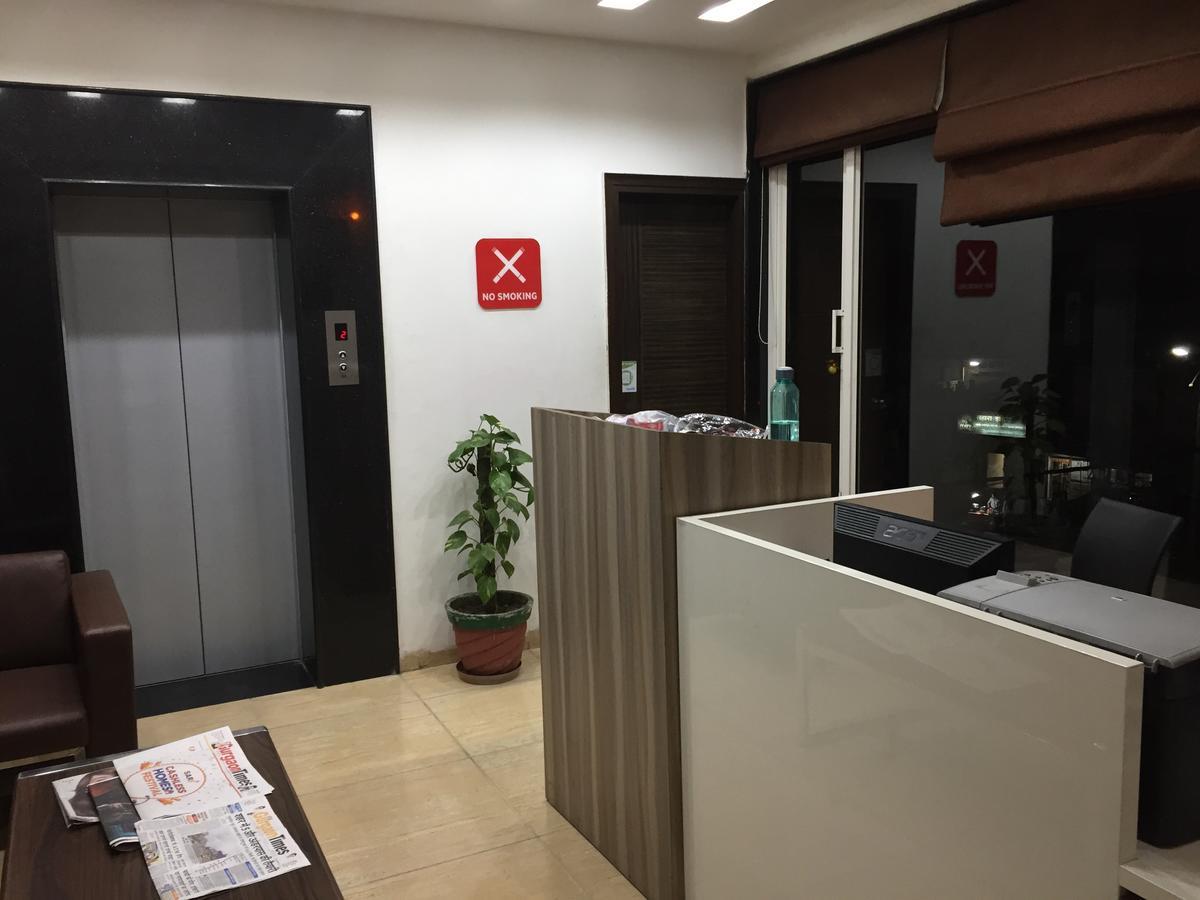 Cyber Inn Gurgaon Exterior foto